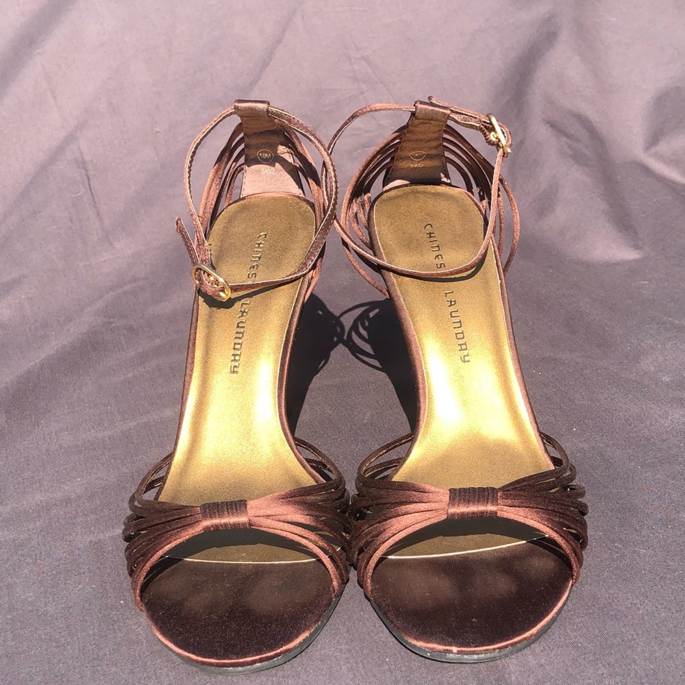 Chinese Laundry Brown Pumps